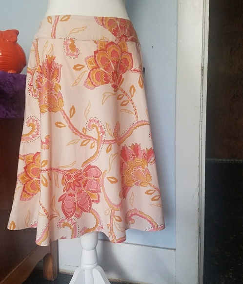 Nine West Dresses & Skirts - 🌟2/$20 Nine West Floral Skirt🌟